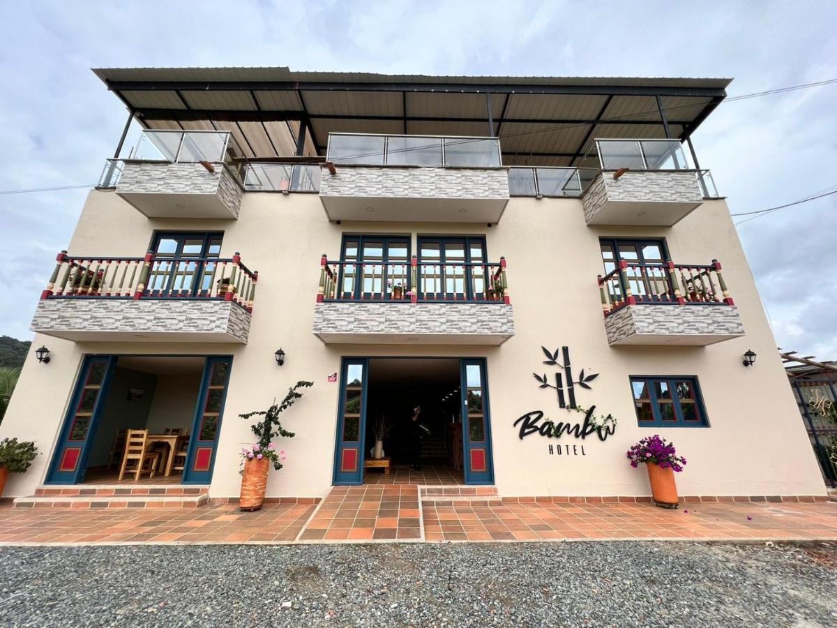 Hotel Bambu กัวตาเป ภายนอก รูปภาพ