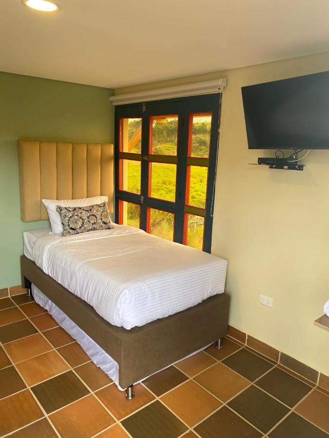 Hotel Bambu กัวตาเป ภายนอก รูปภาพ