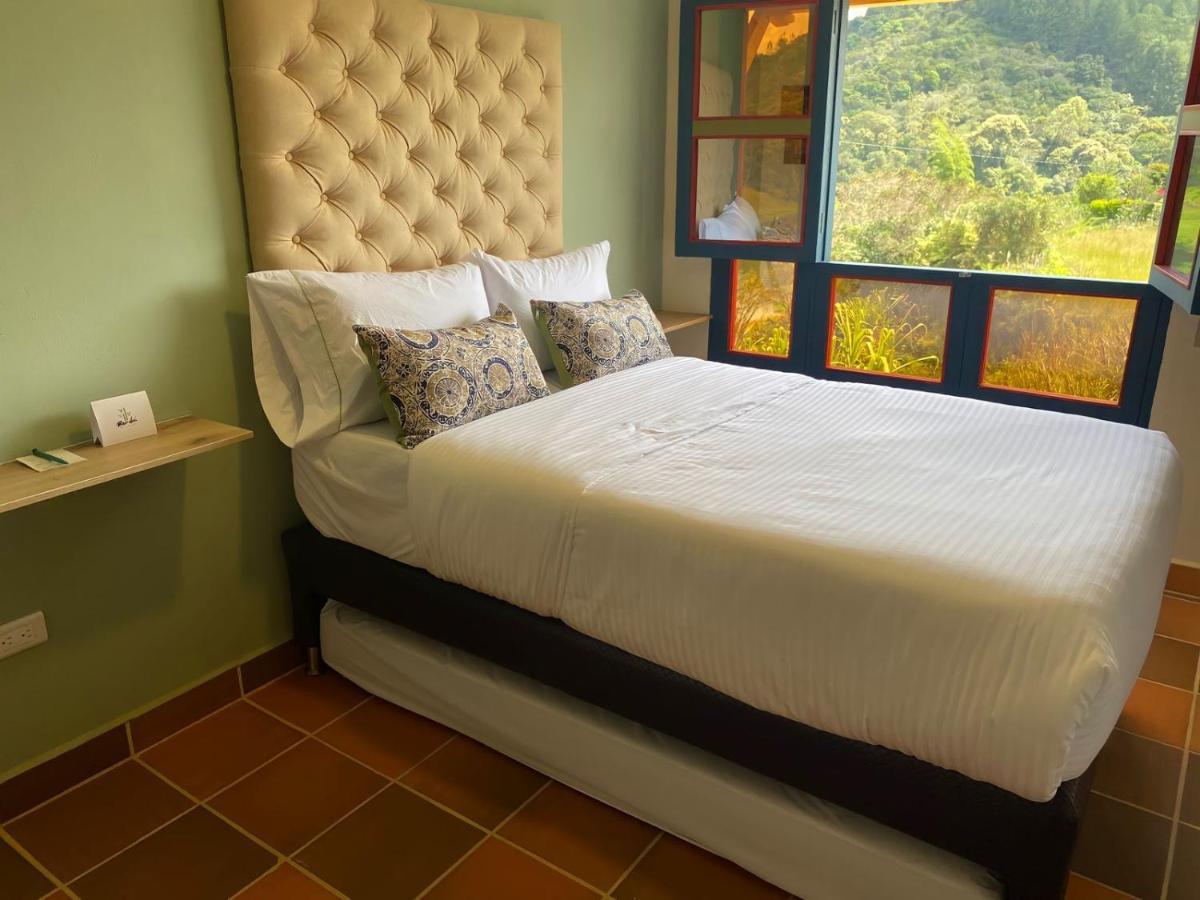 Hotel Bambu กัวตาเป ภายนอก รูปภาพ