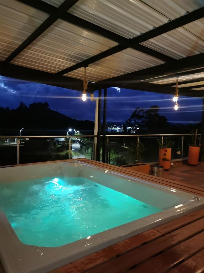Hotel Bambu กัวตาเป ภายนอก รูปภาพ