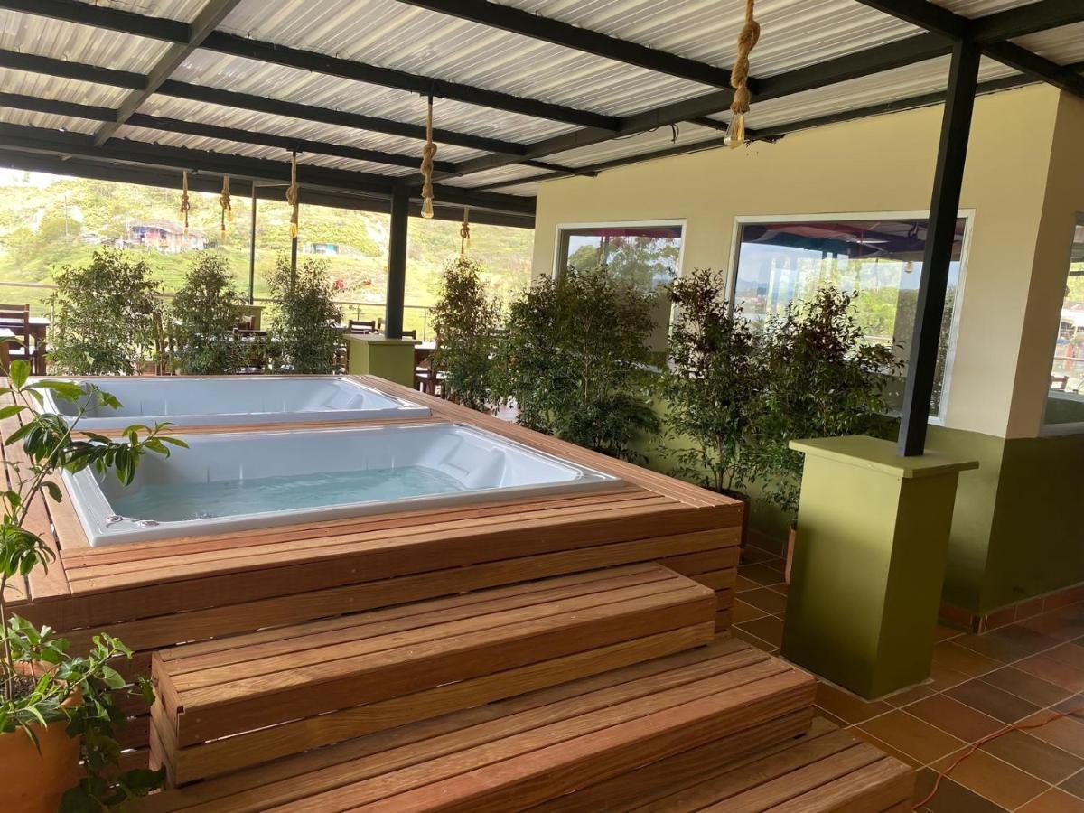Hotel Bambu กัวตาเป ภายนอก รูปภาพ
