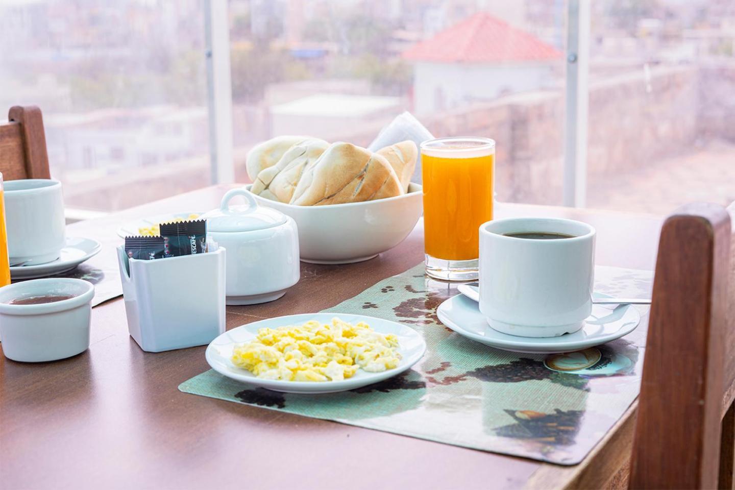 Hotel Bambu กัวตาเป ภายนอก รูปภาพ